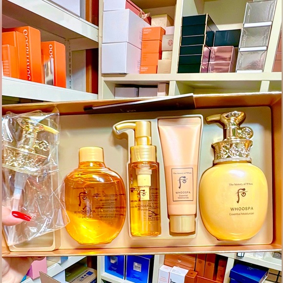 The History Of Whoo Whoospa Body Wash and Body Lotion Special Set - Picture 3 of 4